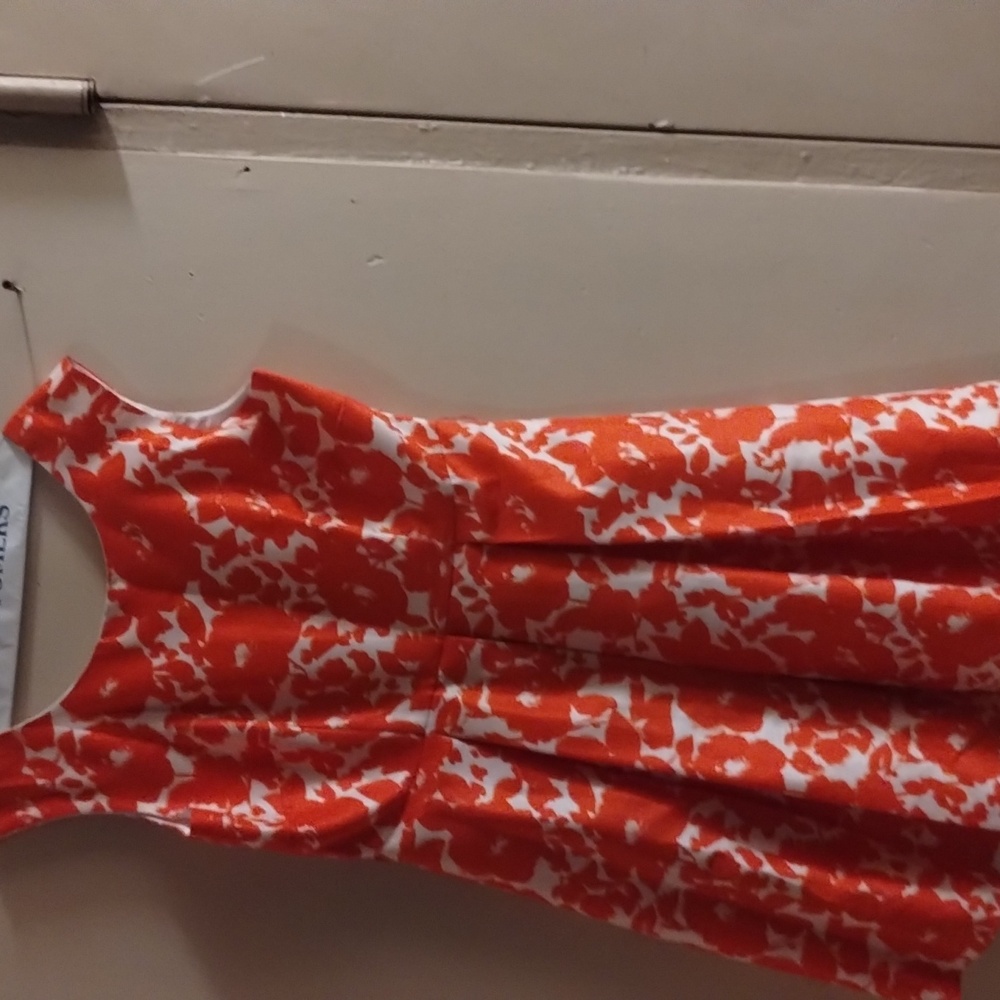 Julian Taylor Orange and White Floral Women Dress Size 14  Not Fit No More One .